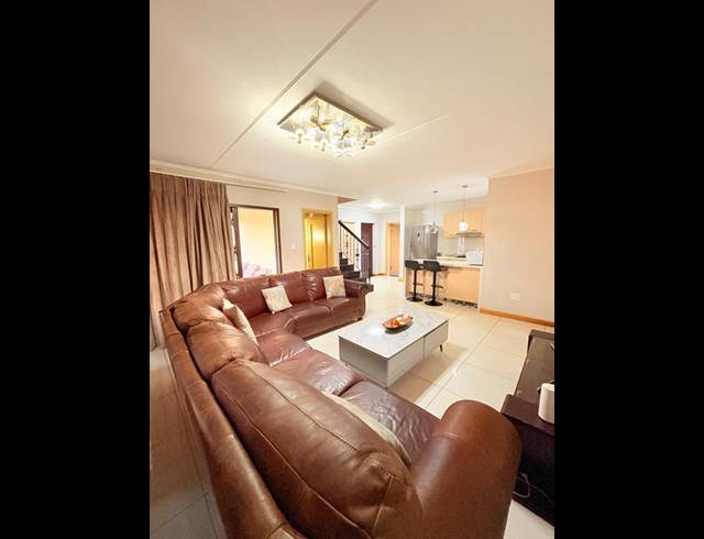 4 BEDROOM HOUSE FOR SALE IN SUMMERSET